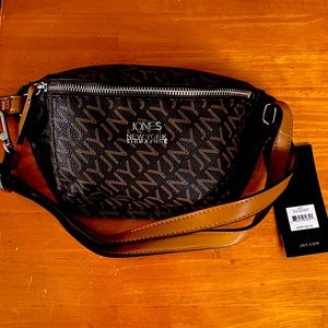 Jones New York Crossbody Bag 👛